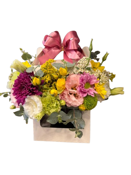 Bag De Flores Mistas Na Caneca De Cer�mica